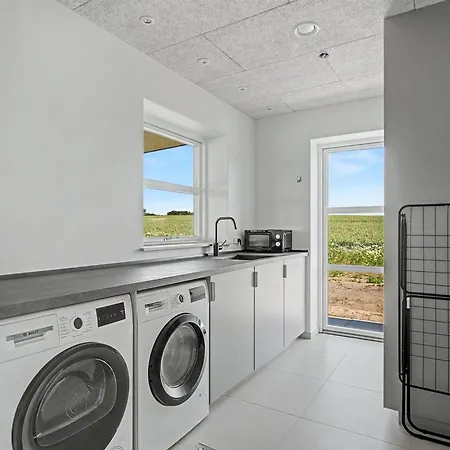 Iolani - 2-2km From The Sea By Interhome Oure
